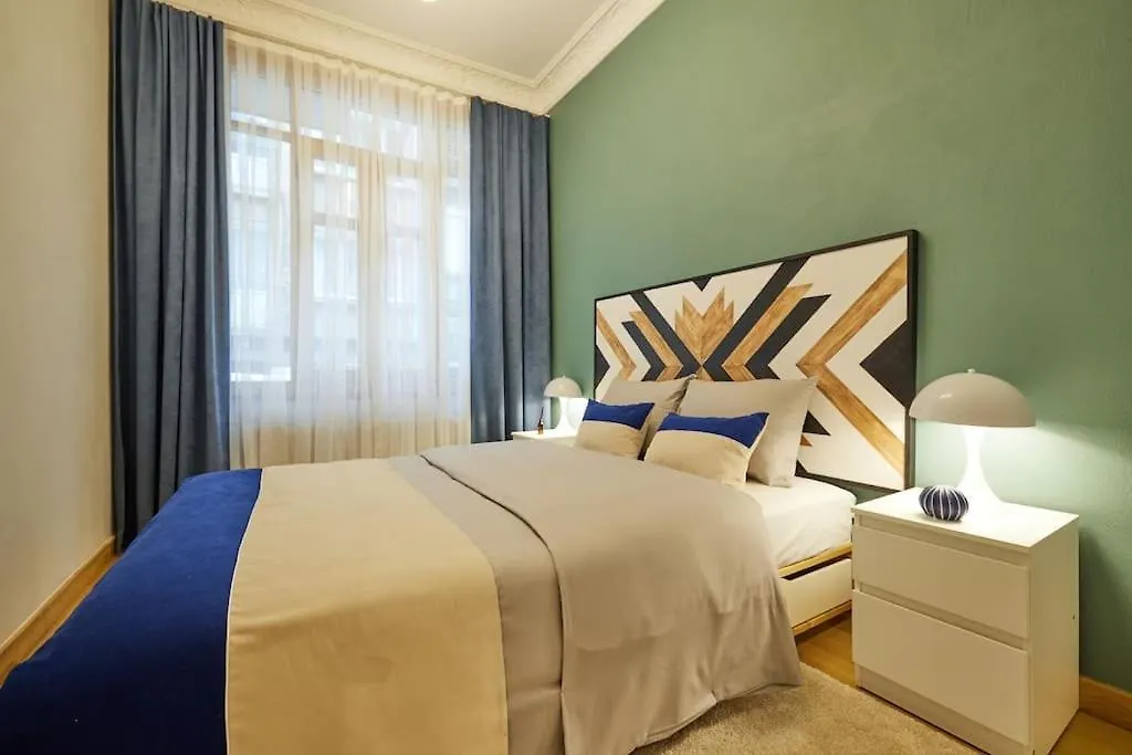 Apartment Charming Apt 2 Min To Metro - Baysungur D2 Istanbul
