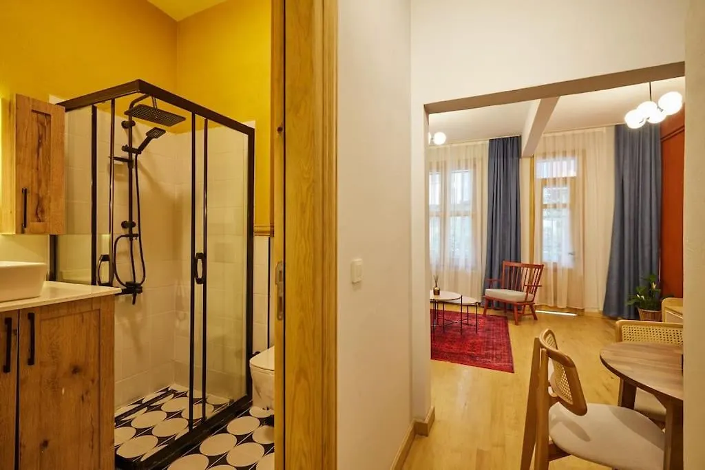 Apartment Charming Apt 2 Min To Metro - Baysungur D2 Istanbul