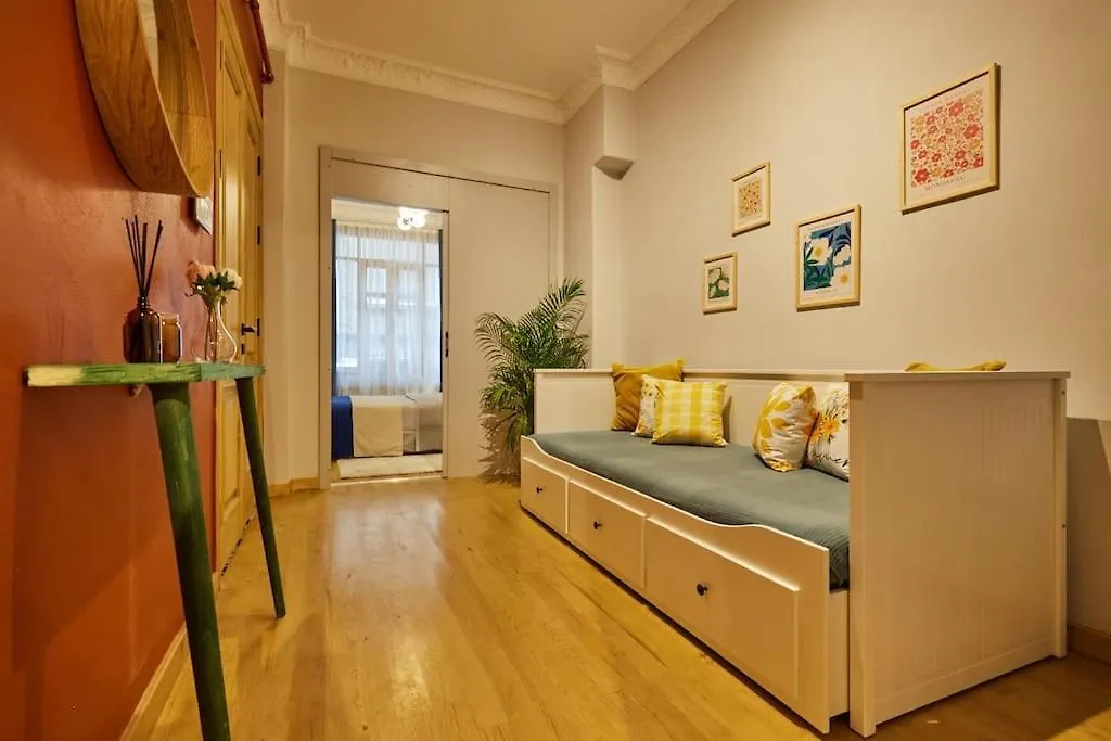 Apartment Charming Apt 2 Min To Metro - Baysungur D2 Istanbul Turkey