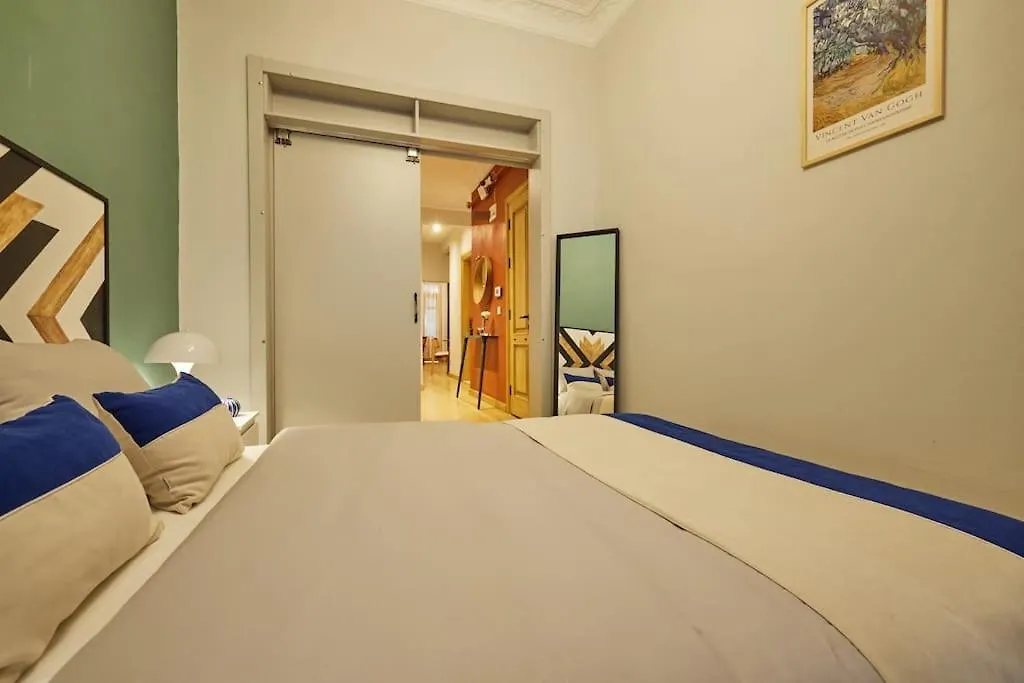 Apartment Charming Apt 2 Min To Metro - Baysungur D2 Istanbul
